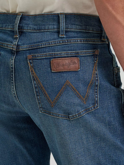 Wrangler Men's Retro Relaxed Fit Jean