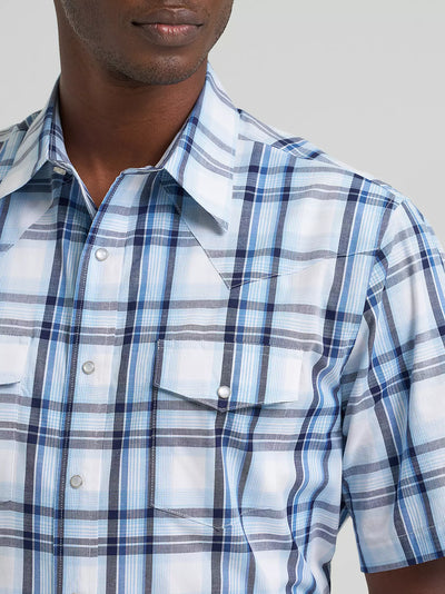 Wrangler Men's Wrinkle Resist Plaid Shirt