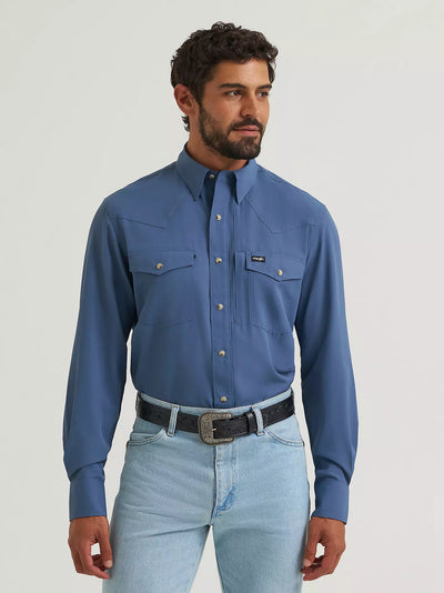 Wrangler Men's All Terrain Gear Performance Solid Shirt