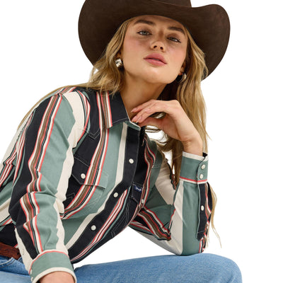 Wrangler Women's Retro Punchy Brushpopper Shirt