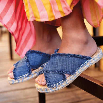 Minnetonka Moccasin "Pepper" Casual Sandal