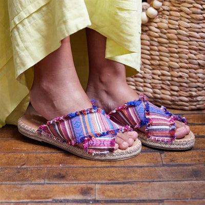 Minnetonka Moccasin "Pepper" Casual Sandal