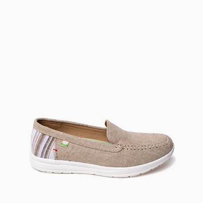 Minnetonka Moccasin Discover Casual Shoe