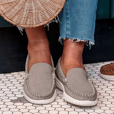 Minnetonka Moccasin Discover Classic - Grey