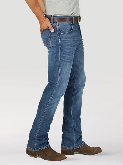 Wrangler Men's Retro Slim Fit Bootcut Jean