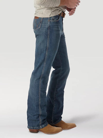Wrangler Men's Retro Relaxed Fit Bootcut Jean