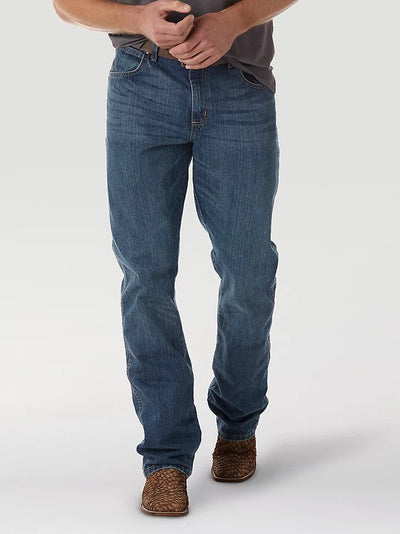 Wrangler Men's Retro Relaxed Fit Bootcut Jean