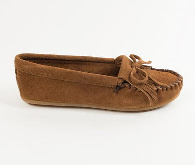 Minnetonka Women's Dusty Brown Kilty Hard Sole Moccasin