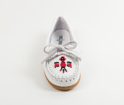 Minnetonka Women's White Thunderbird II Moccasin