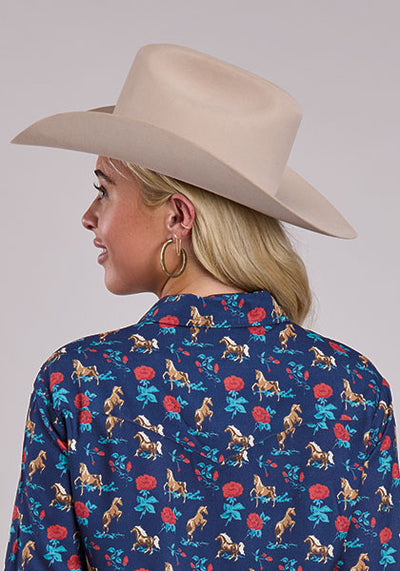 Roper Women's Horses & Roses Printed Blouse