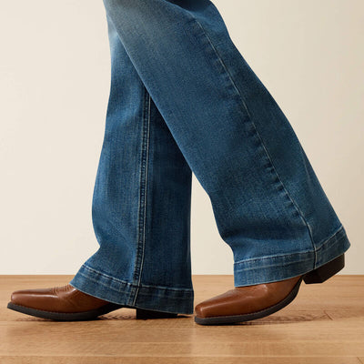 Ariat Women's Mid Rise Fabiana Trouser Jean