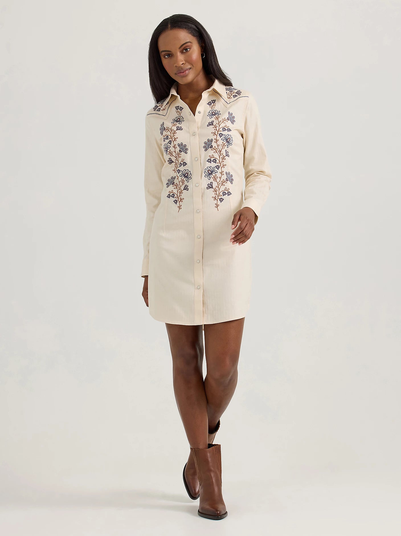 Wrangler Women's Embroidered Wildflower Shirt Dress - Centerville Western Store Wrangler Women's Embroidered Wildflower Shirt Dress - Centerville Western Store