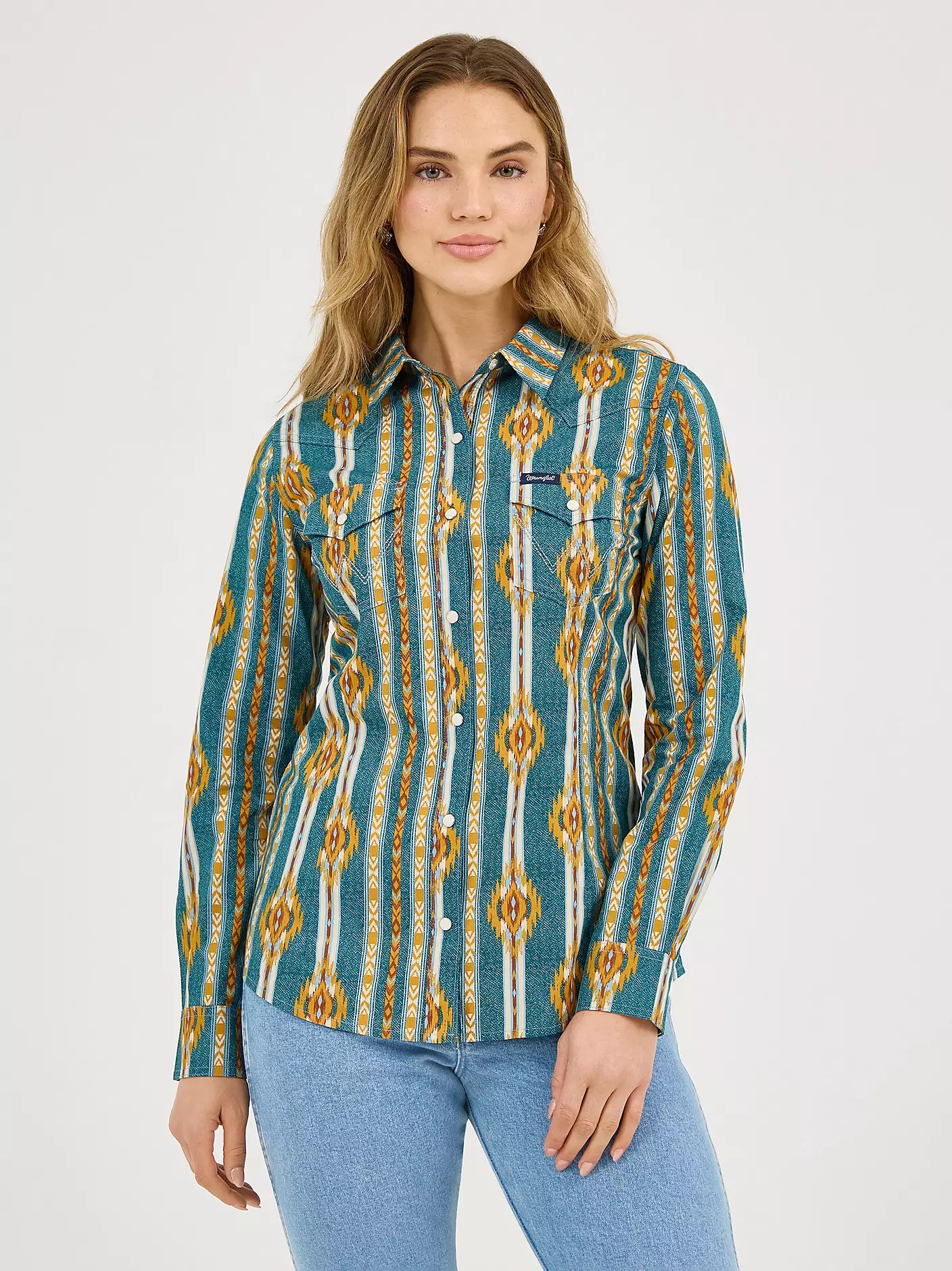 Wrangler Women's Checotah Classic Western Shirt
