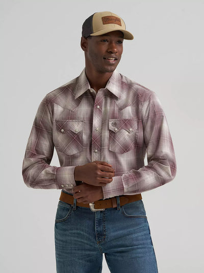 Wrangler Men's Retro Plaid Sawtooth Pocket Shirt