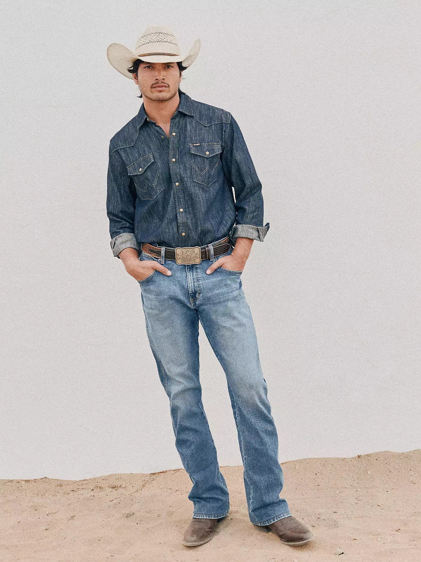 Wrangler Men's Wrancher Dress Jean - Navy