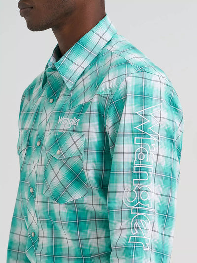 Wrangler Men's Plaid Logo Western Shirt