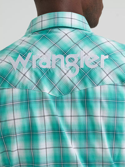 Wrangler Men's Plaid Logo Western Shirt