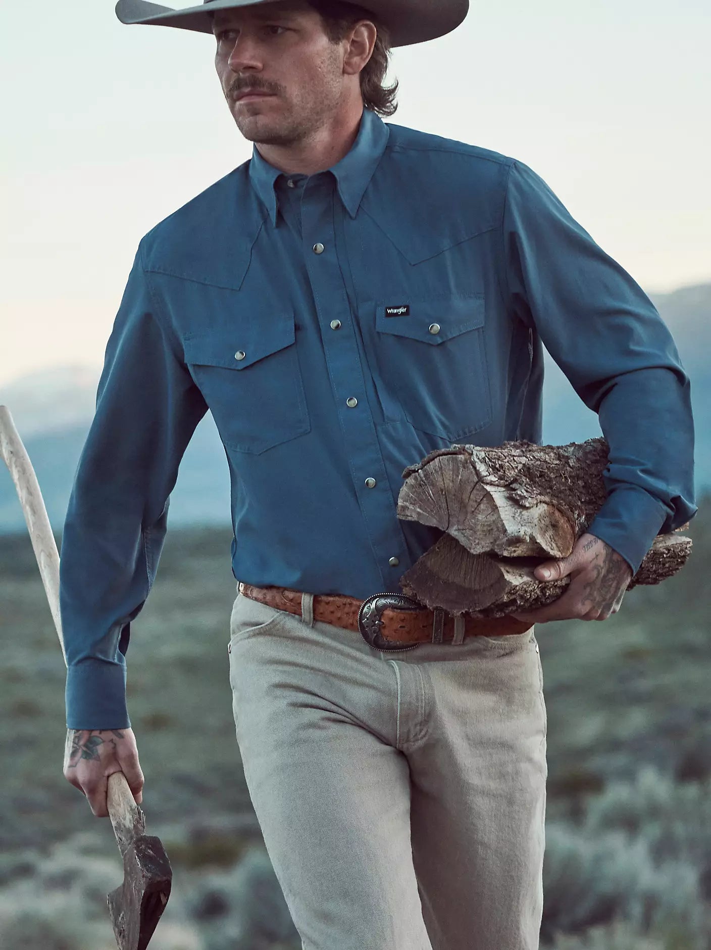 Wrangler Men's All Terrain Gear Performance Solid Shirt