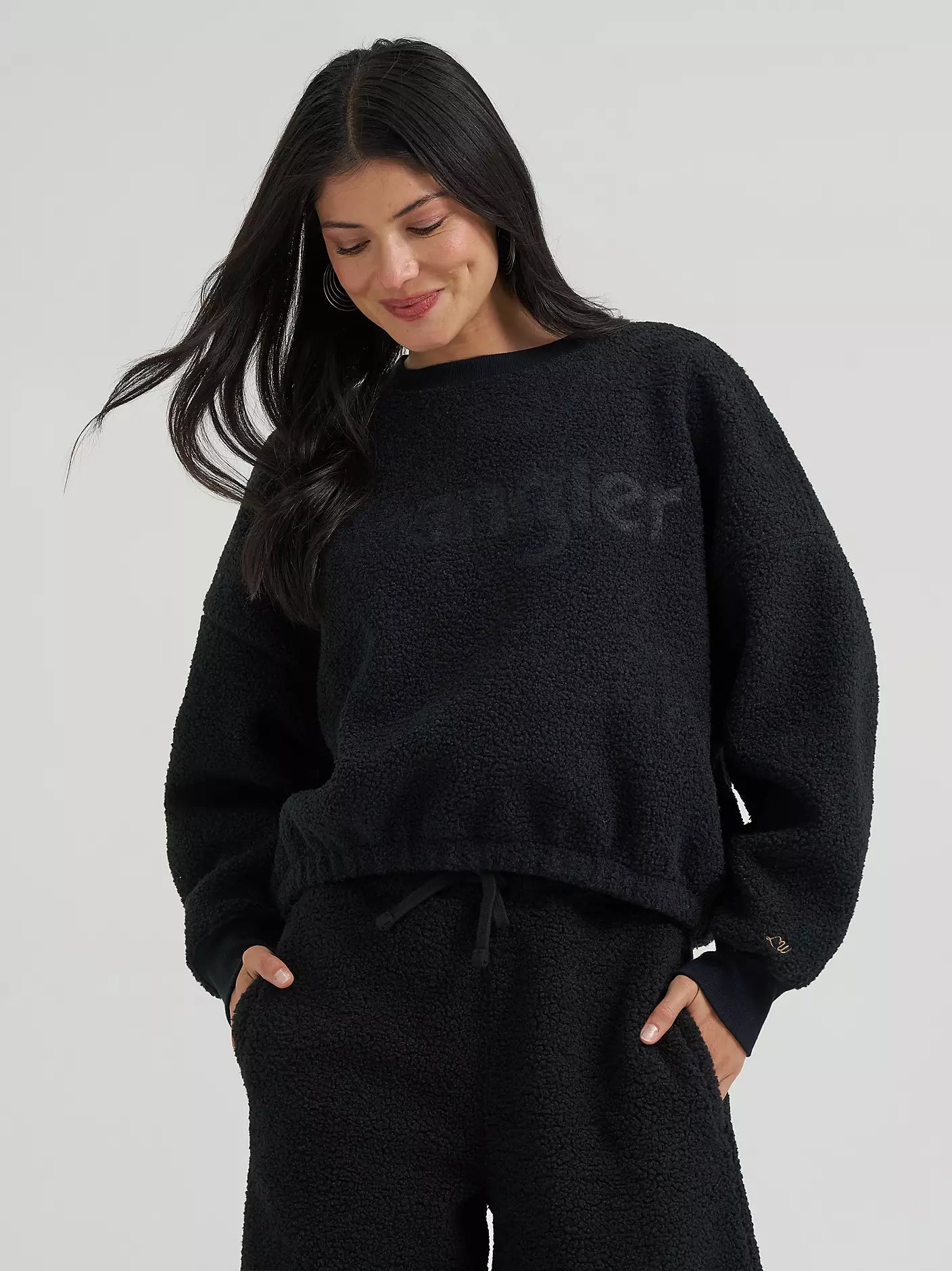 Wrangler Lainey Wilson X Women's Preshow Sherpa Sweatshirt