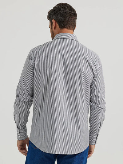 Wrangler Men's Wrinkle Resist Stripe Shirt