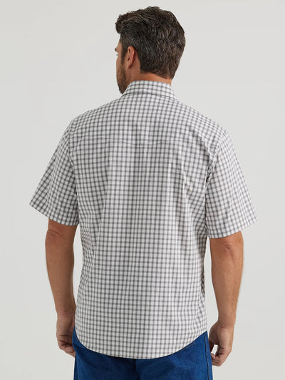 Wrangler Men's Wrinkle Resist Plaid Shirt