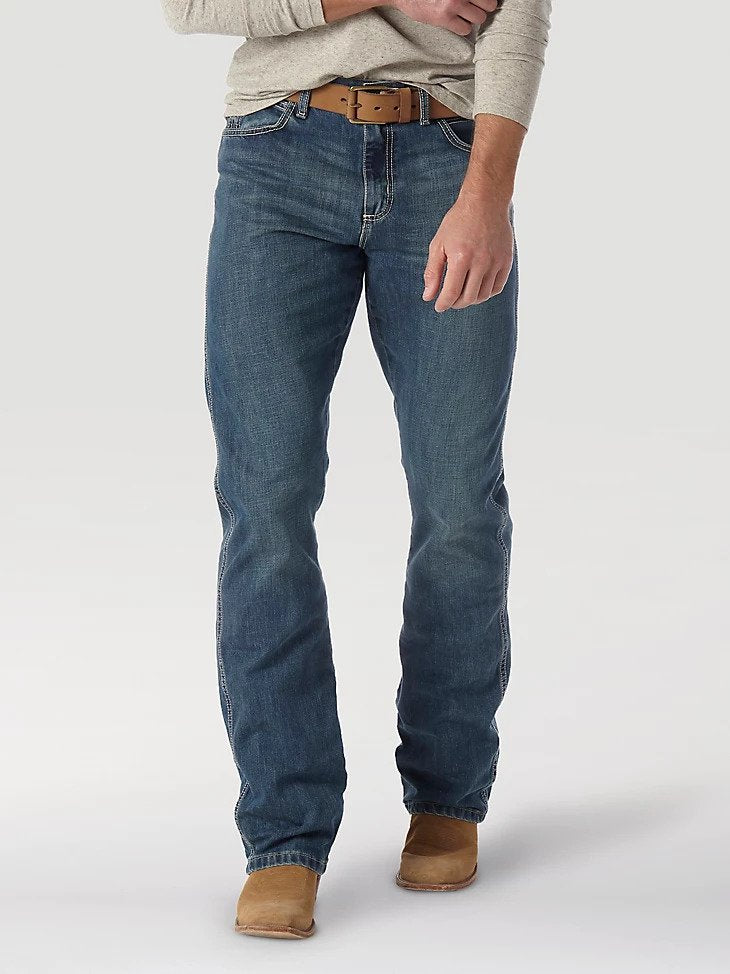 Wrangler Men's Retro Relaxed Fit Bootcut Jean